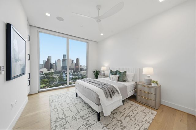 1711 Allen Parkway 2705, Houston, TX 77019