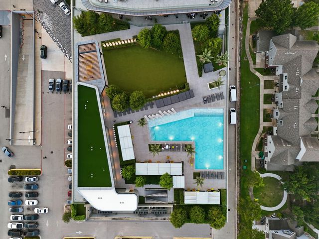 1711 Allen Parkway 2705, Houston, TX 77019