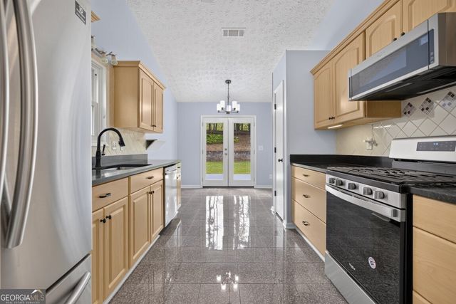 908 River Rock Drive, Woodstock, GA 30188