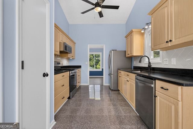 908 River Rock Drive, Woodstock, GA 30188