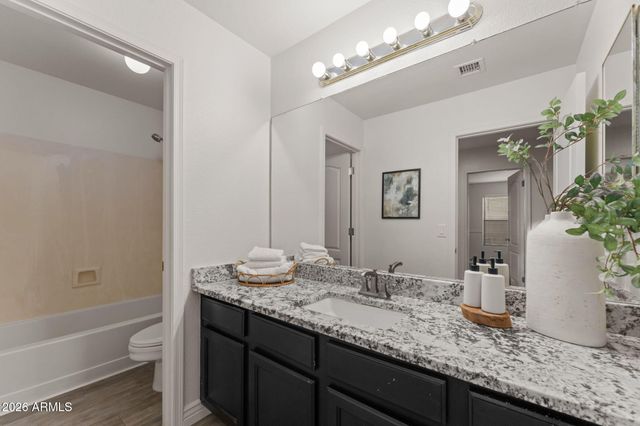 2132 E SMOKE TREE Road, Gilbert, AZ 85296