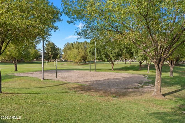 2132 E SMOKE TREE Road, Gilbert, AZ 85296