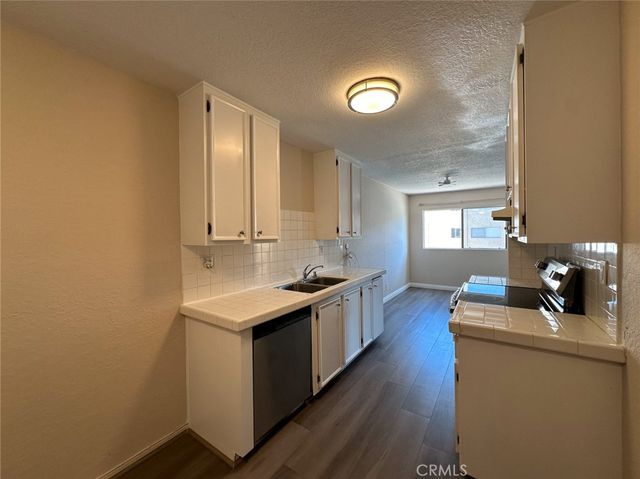 2386 E Del Mar Boulevard 203, Pasadena, CA 91107