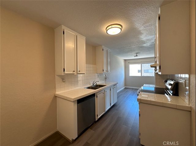2386 E Del Mar Boulevard 203, Pasadena, CA 91107