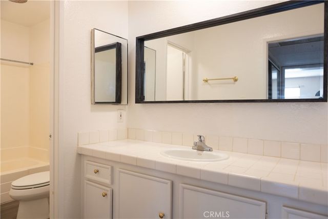 2386 E Del Mar Boulevard 203, Pasadena, CA 91107
