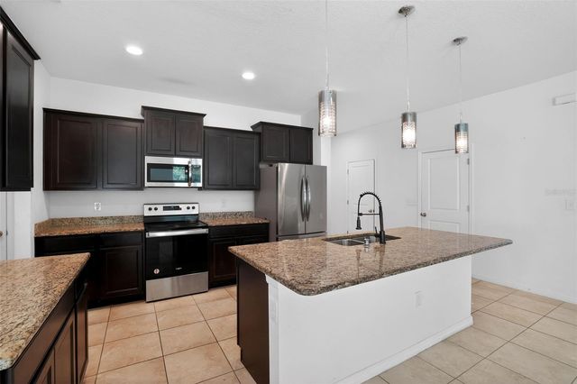 11406 WARREN OAKS PLACE, Riverview, FL 33578