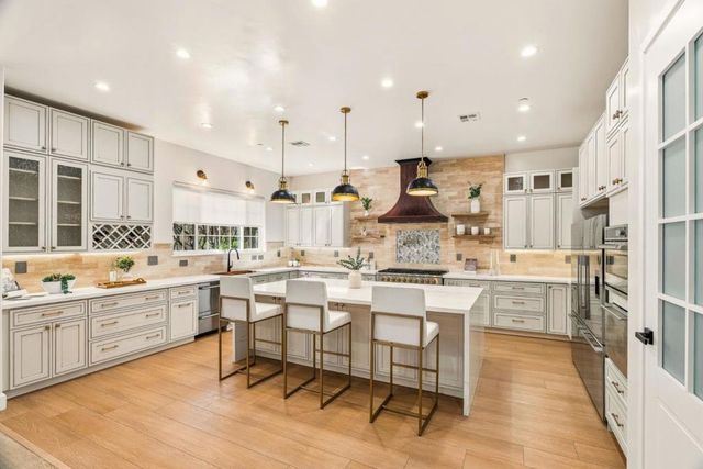 2565 Benson Avenue, Santa Cruz, CA 95065