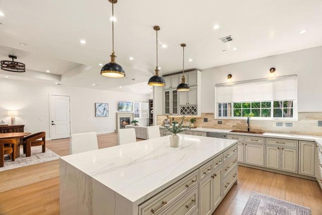 2565 Benson Avenue, Santa Cruz, CA 95065