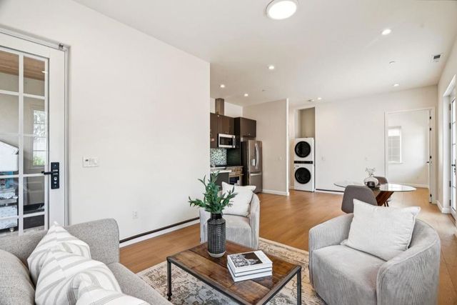 2565 Benson Avenue, Santa Cruz, CA 95065