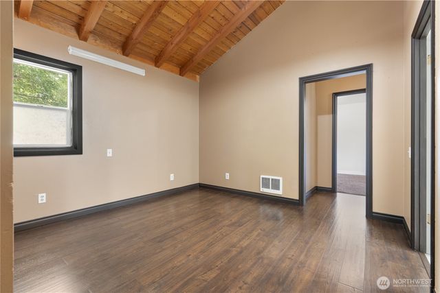 2227 S Scheuber Road, Chehalis, WA 98532