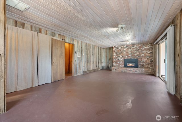2227 S Scheuber Road, Chehalis, WA 98532