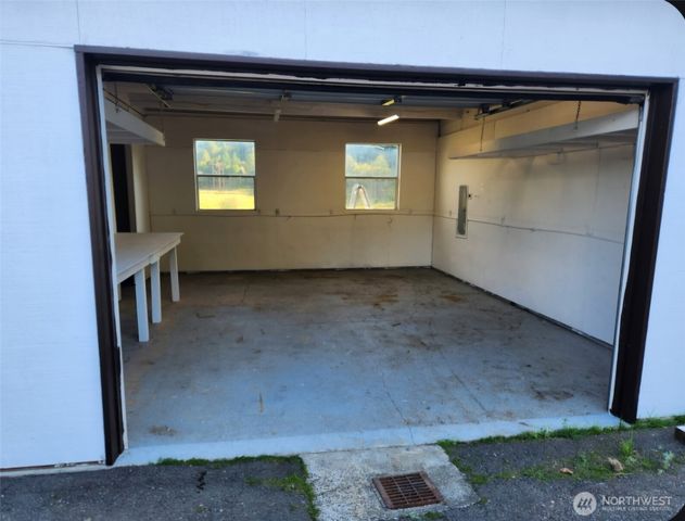 2227 S Scheuber Road, Chehalis, WA 98532