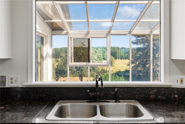 2227 S Scheuber Road, Chehalis, WA 98532