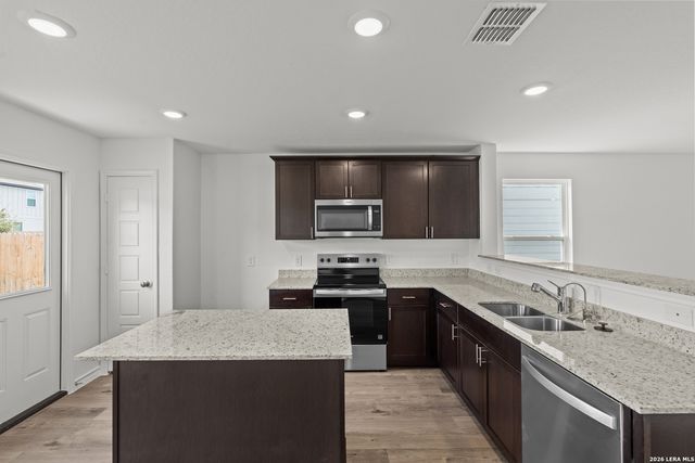 435 White Heron Way, Marion, TX 78124