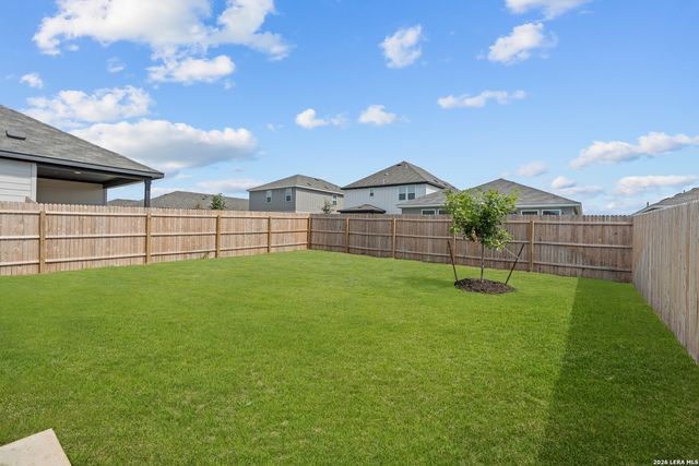 435 White Heron Way, Marion, TX 78124