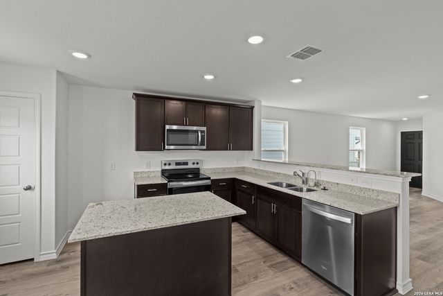 435 White Heron Way, Marion, TX 78124