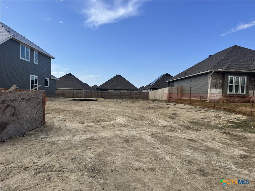 Image 1 of property listing at 5509 Abana Drive, Killeen, TX 76542