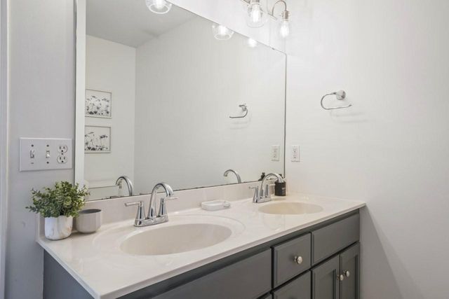 6247 Fairway Drive NW, Rochester, MN 55901