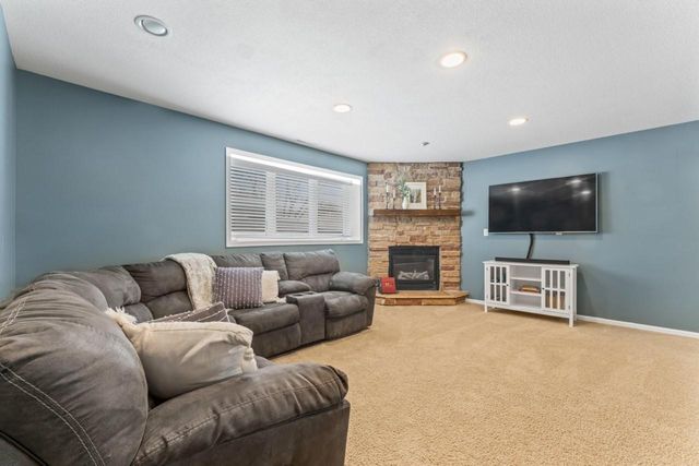 6247 Fairway Drive NW, Rochester, MN 55901