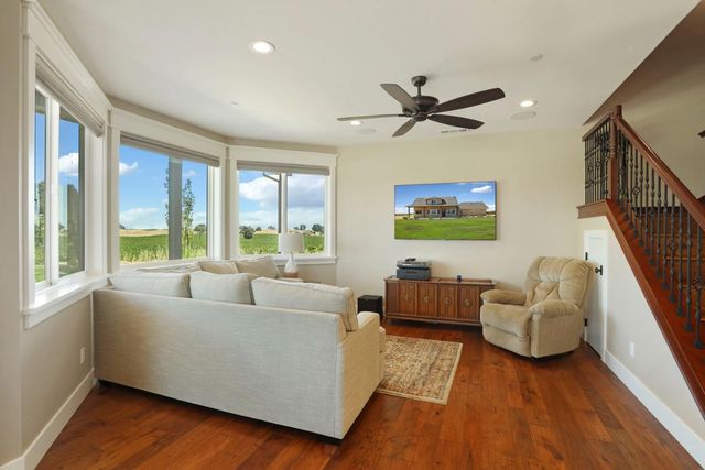 18739 Clements Rd, Lodi, CA 95240