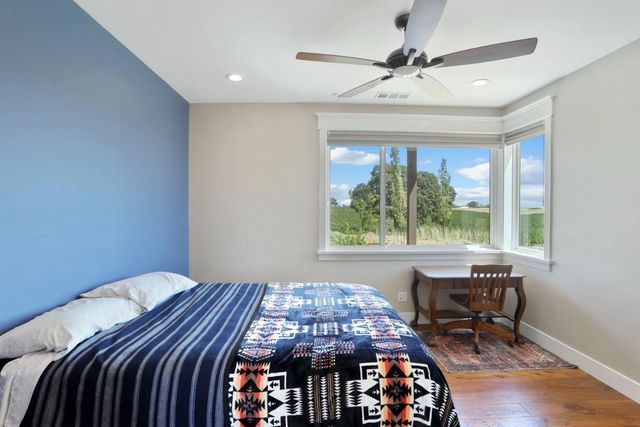 18739 Clements Rd, Lodi, CA 95240