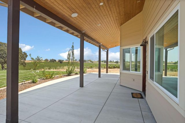 18739 Clements Rd, Lodi, CA 95240