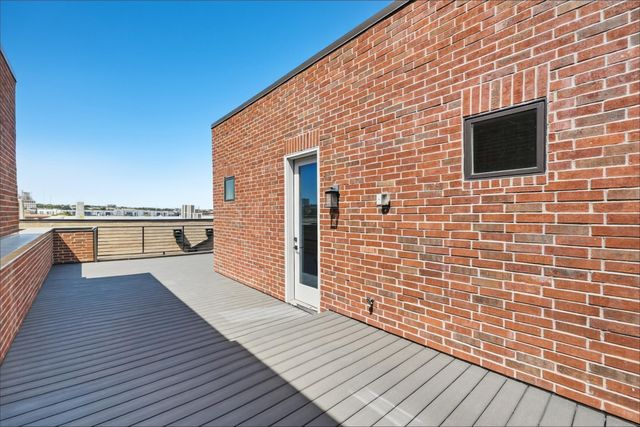 408 Rayner Avenue, Fort Worth, TX 76111