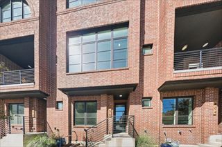 408 Rayner Avenue, Fort Worth, TX 76111