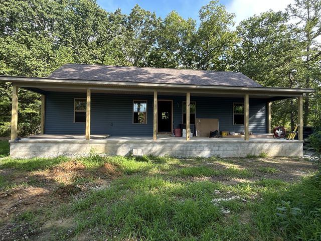 1182 Bill Black Rd, Clarkrange, TN 38553