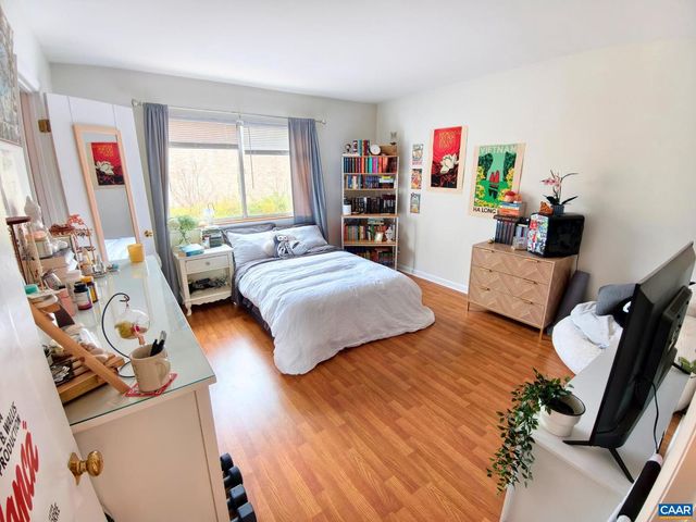 1243 CEDARS CT #B19, Charlottesville, VA 22903
