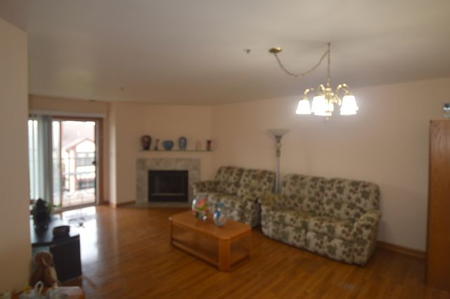 651 Hapsfield Lane 204, Buffalo Grove, IL 60089