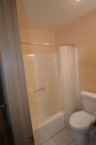 651 Hapsfield Lane 204, Buffalo Grove, IL 60089