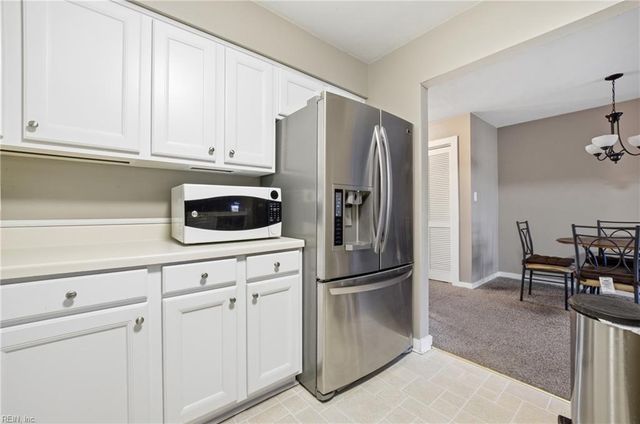 114 Inland View DR, Newport News, VA 23603