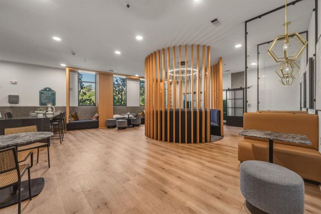2500 Longview ST 300, Austin, TX 78705