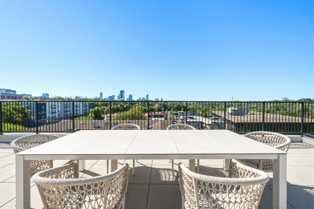 2500 Longview ST 300, Austin, TX 78705
