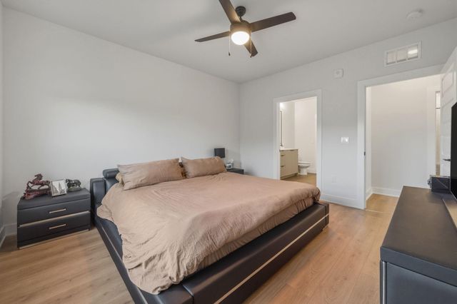 2500 Longview ST 300, Austin, TX 78705