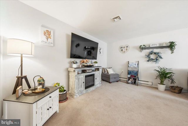 139 HUNTINGTON DR, Southampton, NJ 08088