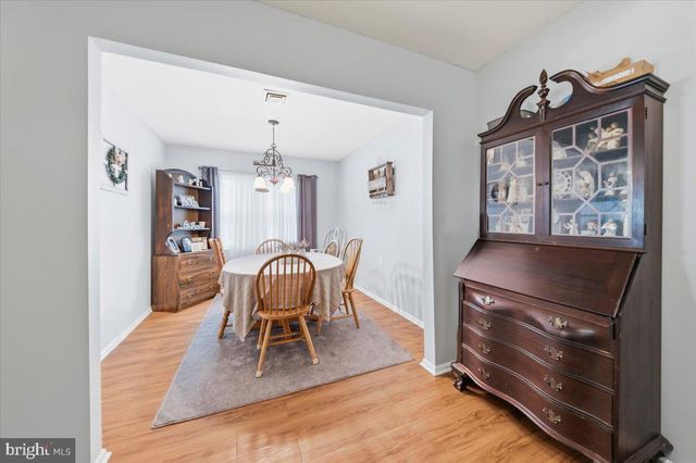 139 HUNTINGTON DR, Southampton, NJ 08088