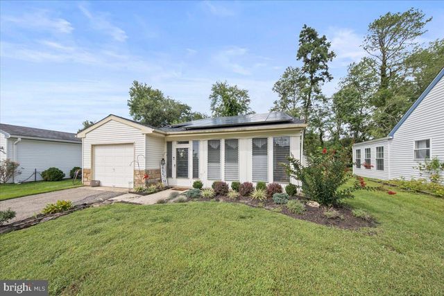 139 HUNTINGTON DR, Southampton, NJ 08088