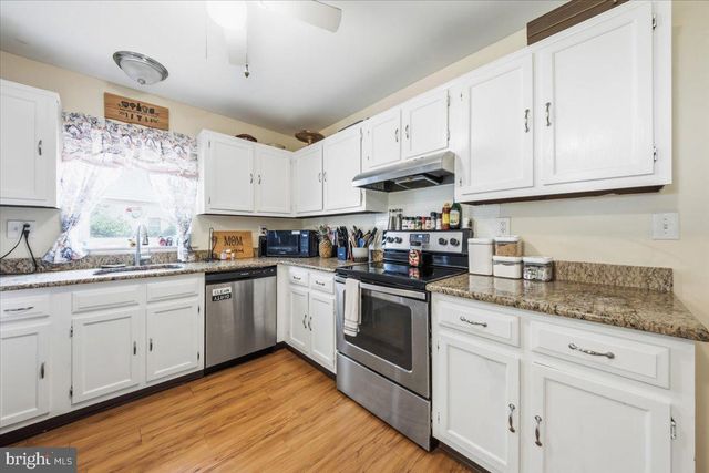 139 HUNTINGTON DR, Southampton, NJ 08088