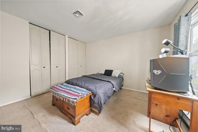 139 HUNTINGTON DR, Southampton, NJ 08088