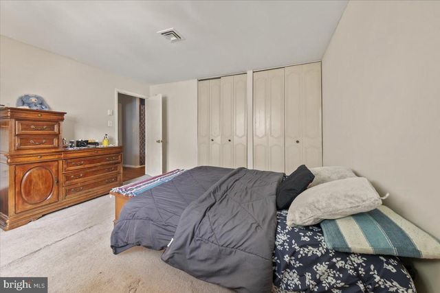 139 HUNTINGTON DR, Southampton, NJ 08088