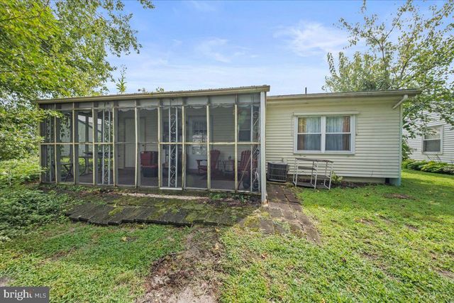 139 HUNTINGTON DR, Southampton, NJ 08088