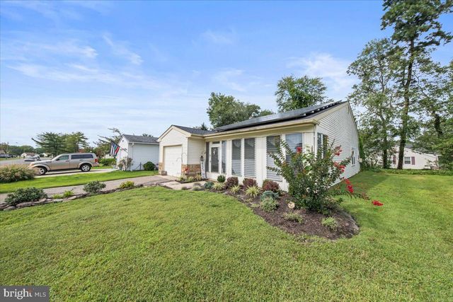 139 HUNTINGTON DR, Southampton, NJ 08088