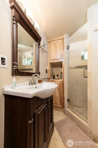 302 E Oak Street, Shelton, WA 98584