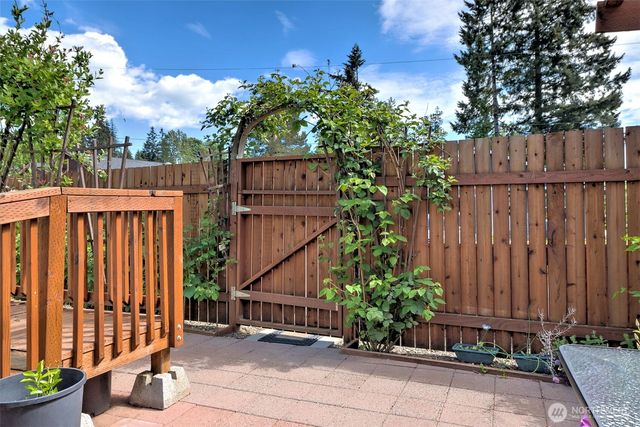 302 E Oak Street, Shelton, WA 98584