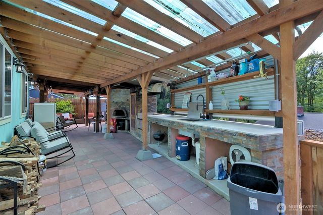 302 E Oak Street, Shelton, WA 98584