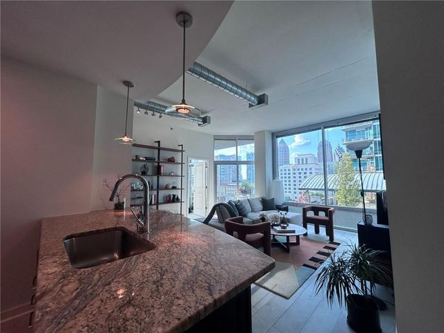 923 Peachtree Street NE 928, Atlanta, GA 30309