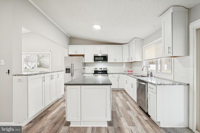 53 PRIMROSE DR, Sicklerville, NJ 08081