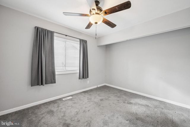 53 PRIMROSE DR, Sicklerville, NJ 08081